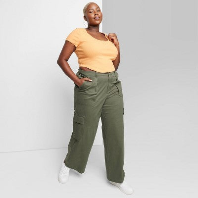  Women's High-Rise Straight Leg Cargo Pants - Wild Fable™