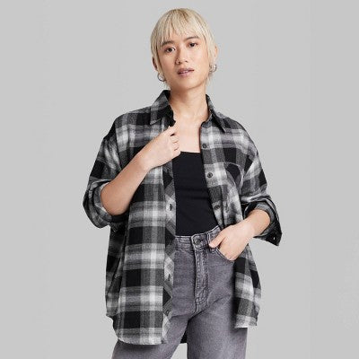  Women's Oversized Button-Down Flannel Shirt - Wild Fable™ Plaid