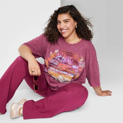  Women's Elbow Sleeve Oversized Graphic T-Shirt - Wild Fable™